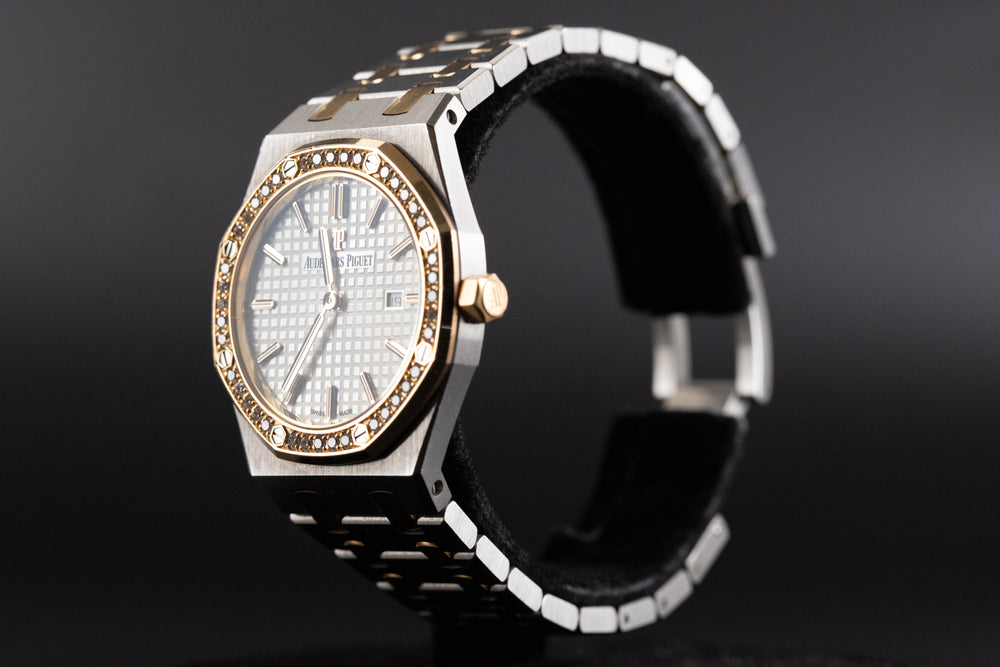 Audemars Piguet<br>67651SR Lady Royal Oak White Dial Diamond Bezel