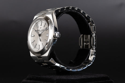 Vacheron Constantin 4500V/110A-B126 Overseas Automatic Silver Dial