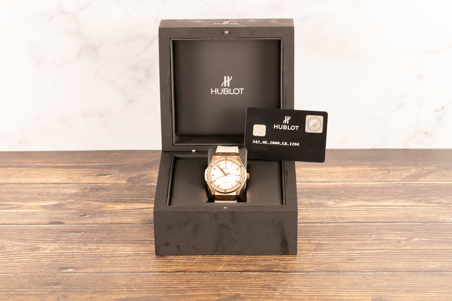 Hublot<br>542.0E.2080.LR.1204 Classic Fusion 42mm White Dial Diamond Bezel