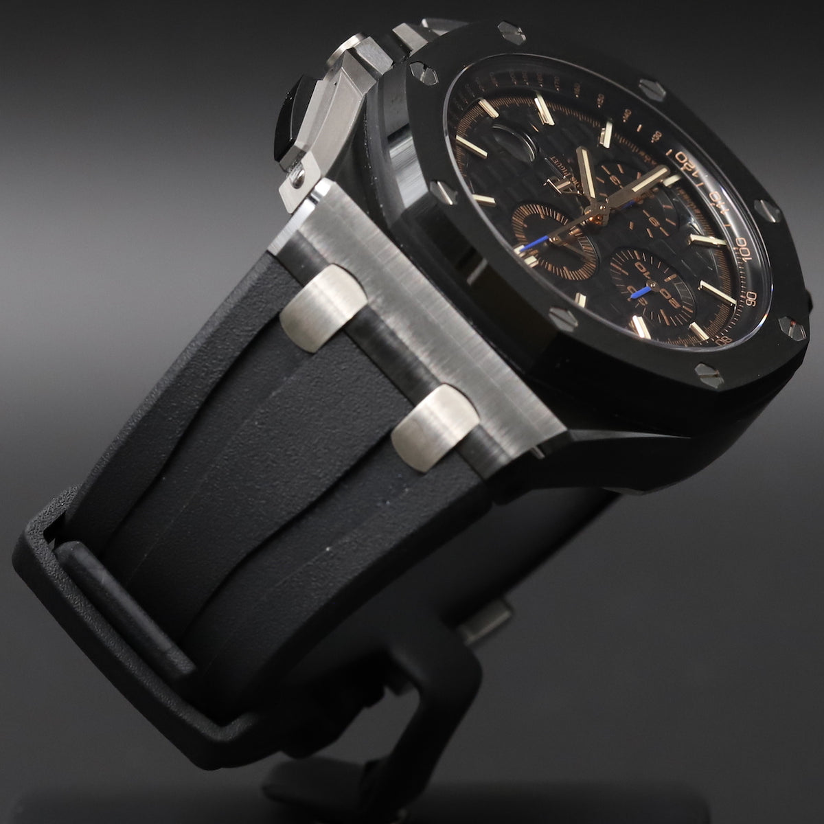 Audemars Piguet<br>26405CE Royal Oak Offshore Black Dial
