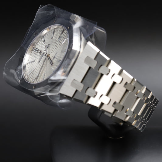 Audemars Piguet<br>15400ST Royal Oak White Dial