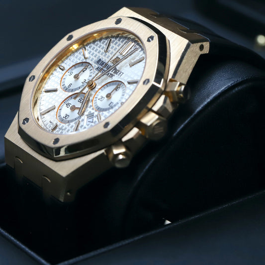 Audemars Piguet<br>26320OR Royal Oak Chronograph White Dial