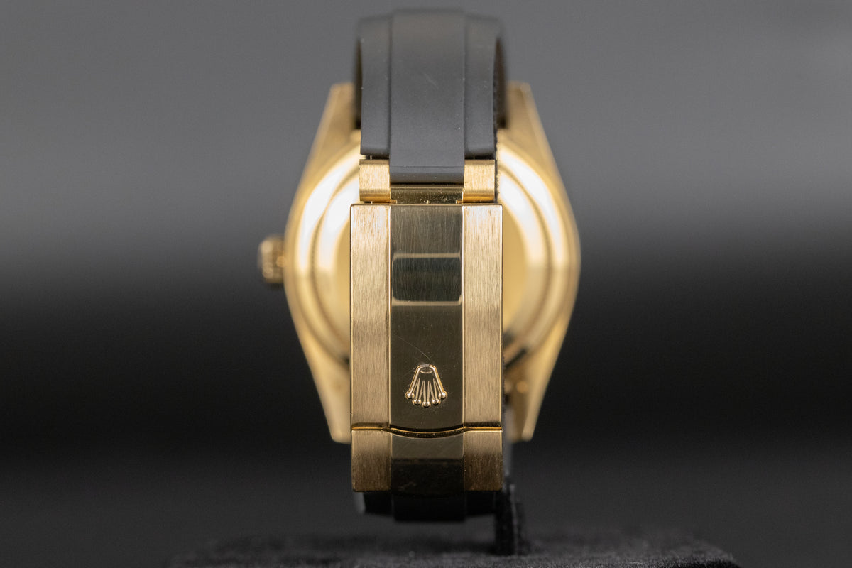 Rolex<br>326238 Sky-Dweller Oysterflex Black Dial