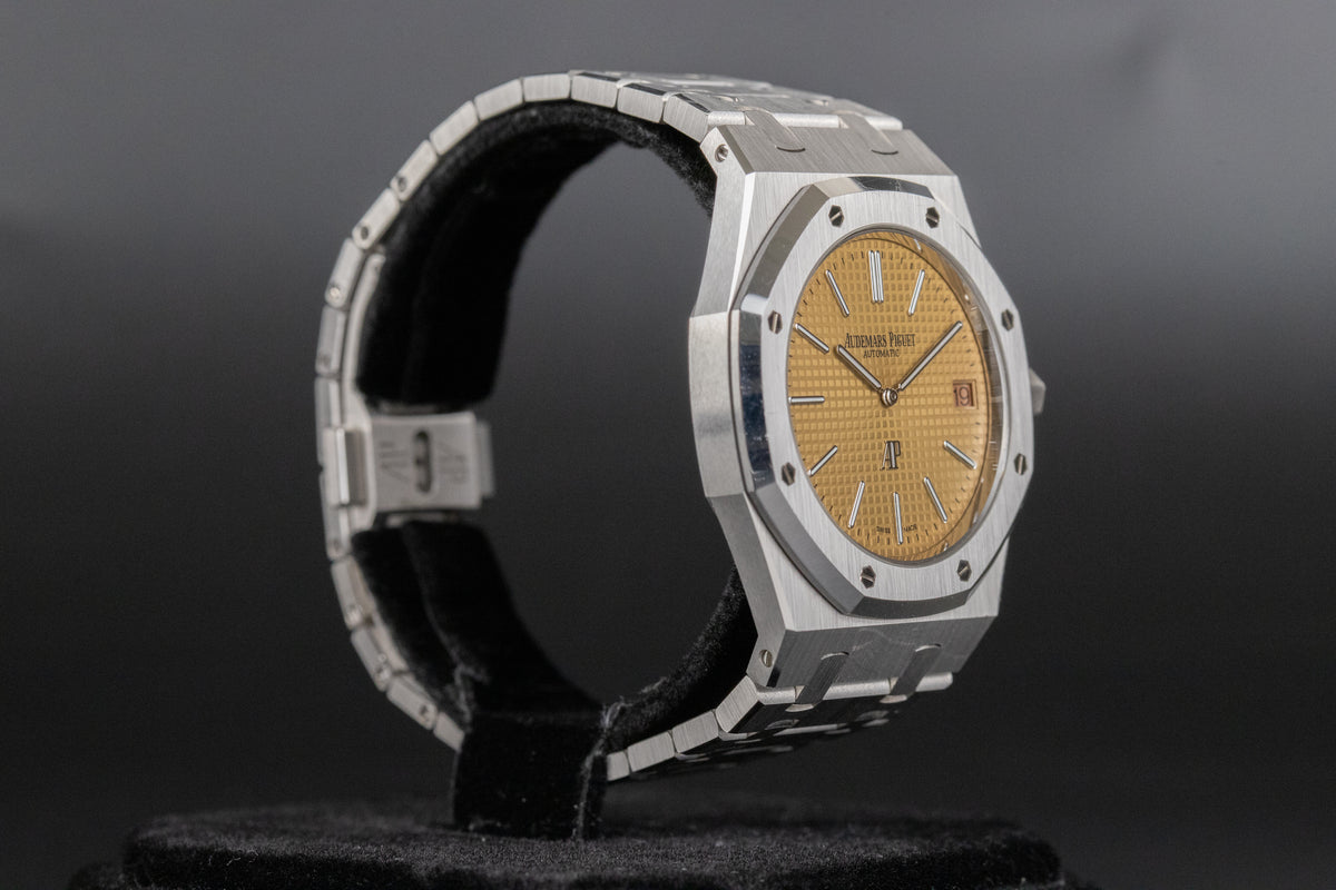 Audemars Piguet<br>15202BC Royal Oak Jumbo Salmon Dial