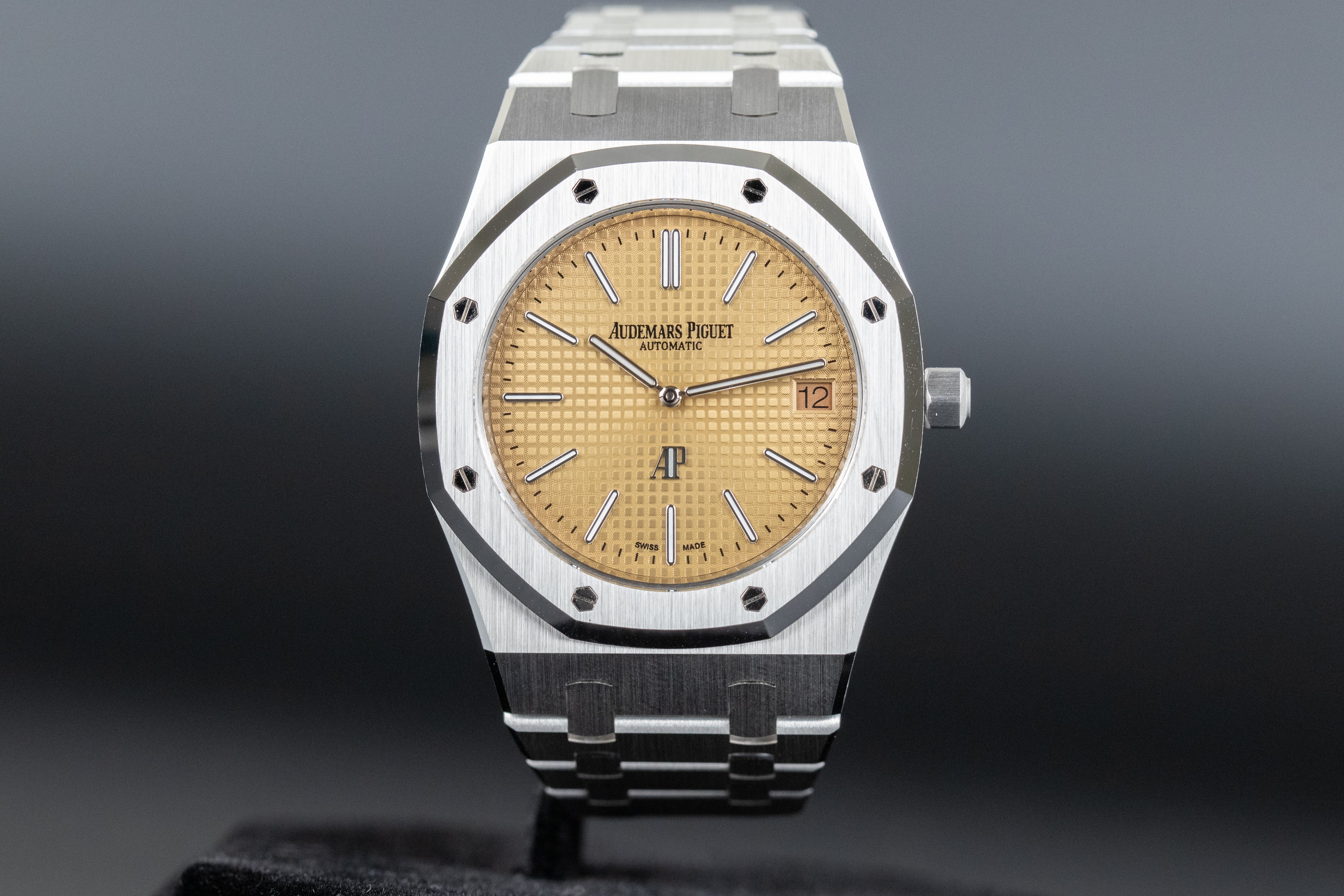 Audemars Piguet 15202BC Royal Oak Jumbo Salmon Dial – Newport