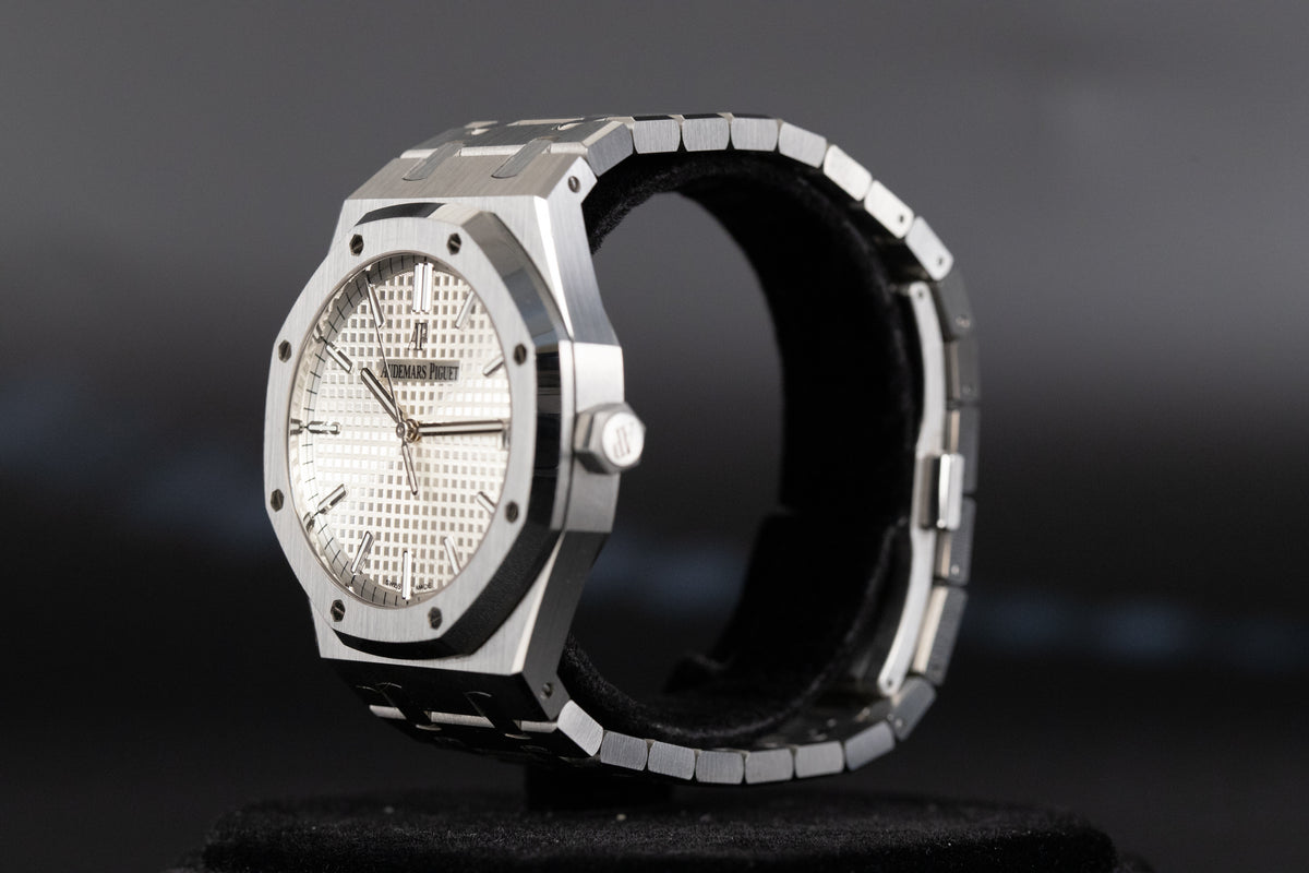 Audemars Piguet<br>15500ST Royal Oak White Dial