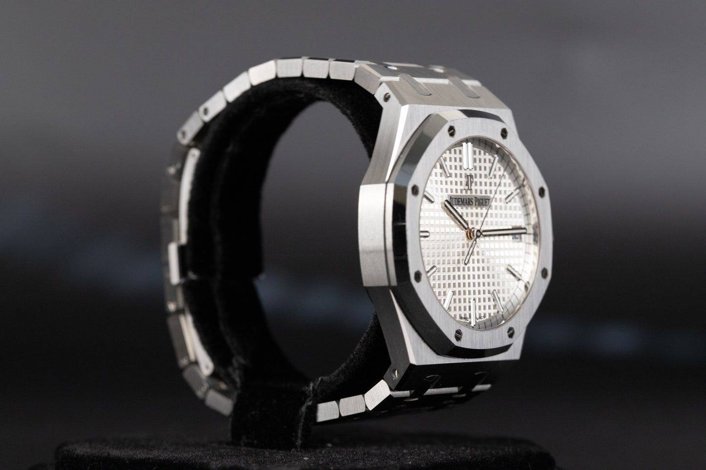 Audemars Piguet 15500ST Royal Oak White Dial