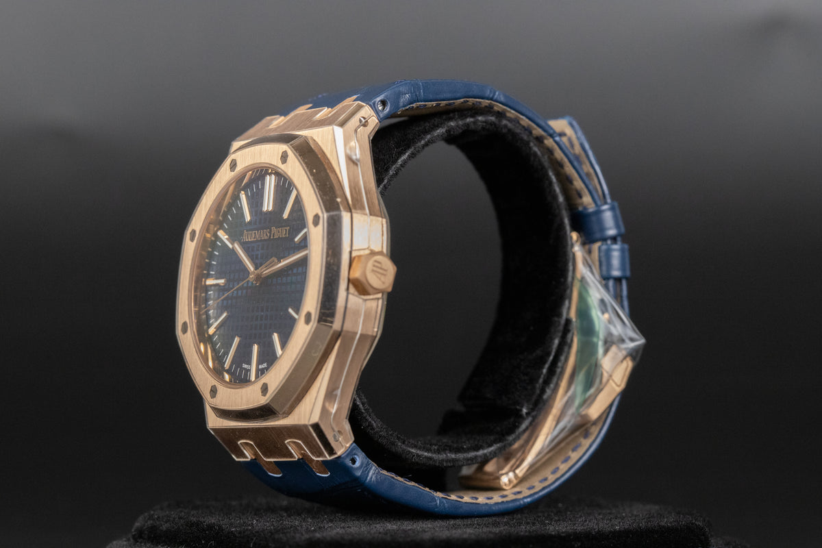 Audemars Piguet<br>15510OR Royal Oak Blue Dial Blue Strap