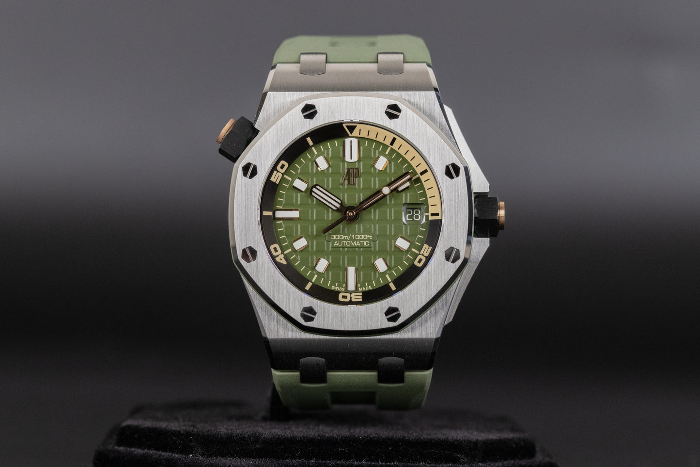 Audemars Piguet 15720ST Royal Oak Offshore Diver Green Dial