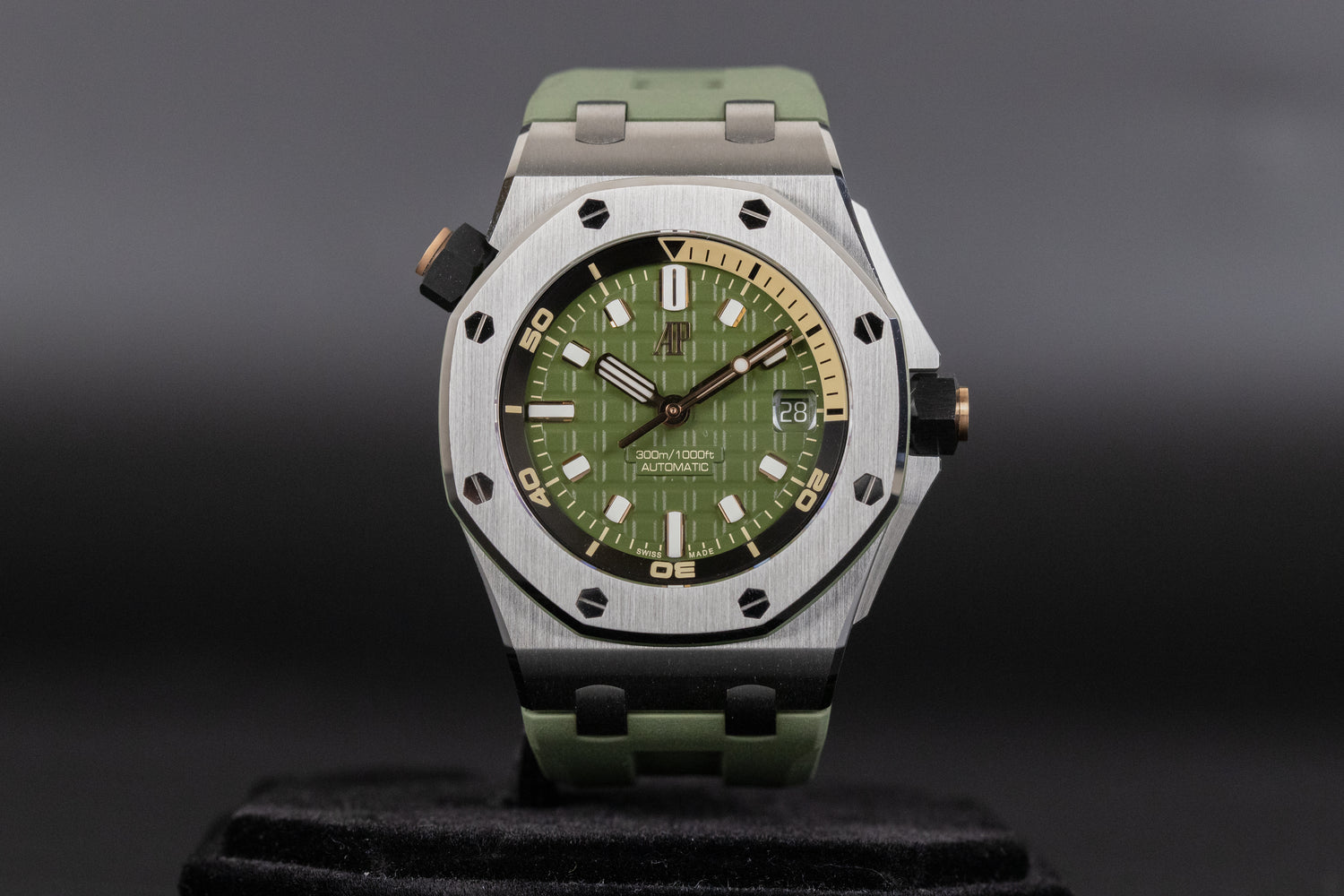 Audemars Piguet 15720ST Royal Oak Offshore Diver Green Dial