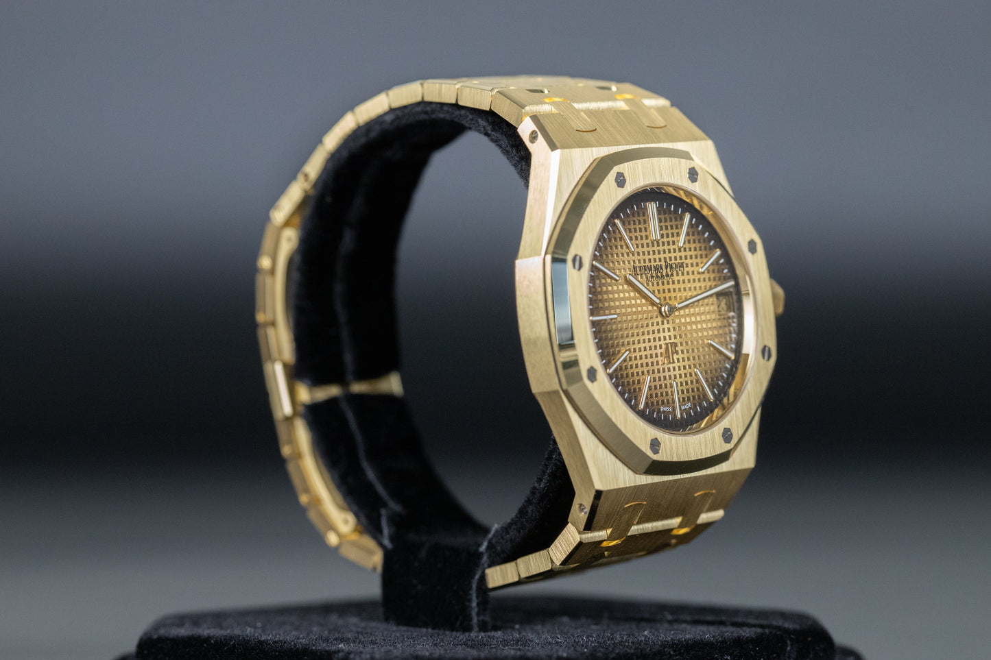 Audemars Piguet 16202BA Royal Oak "Jumbo Extra-Thin"