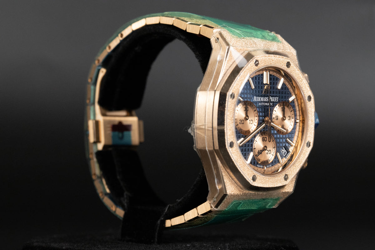 Audemars Piguet<br>26239OR Royal Oak Chronograph Flyback Frosted Blue Dial