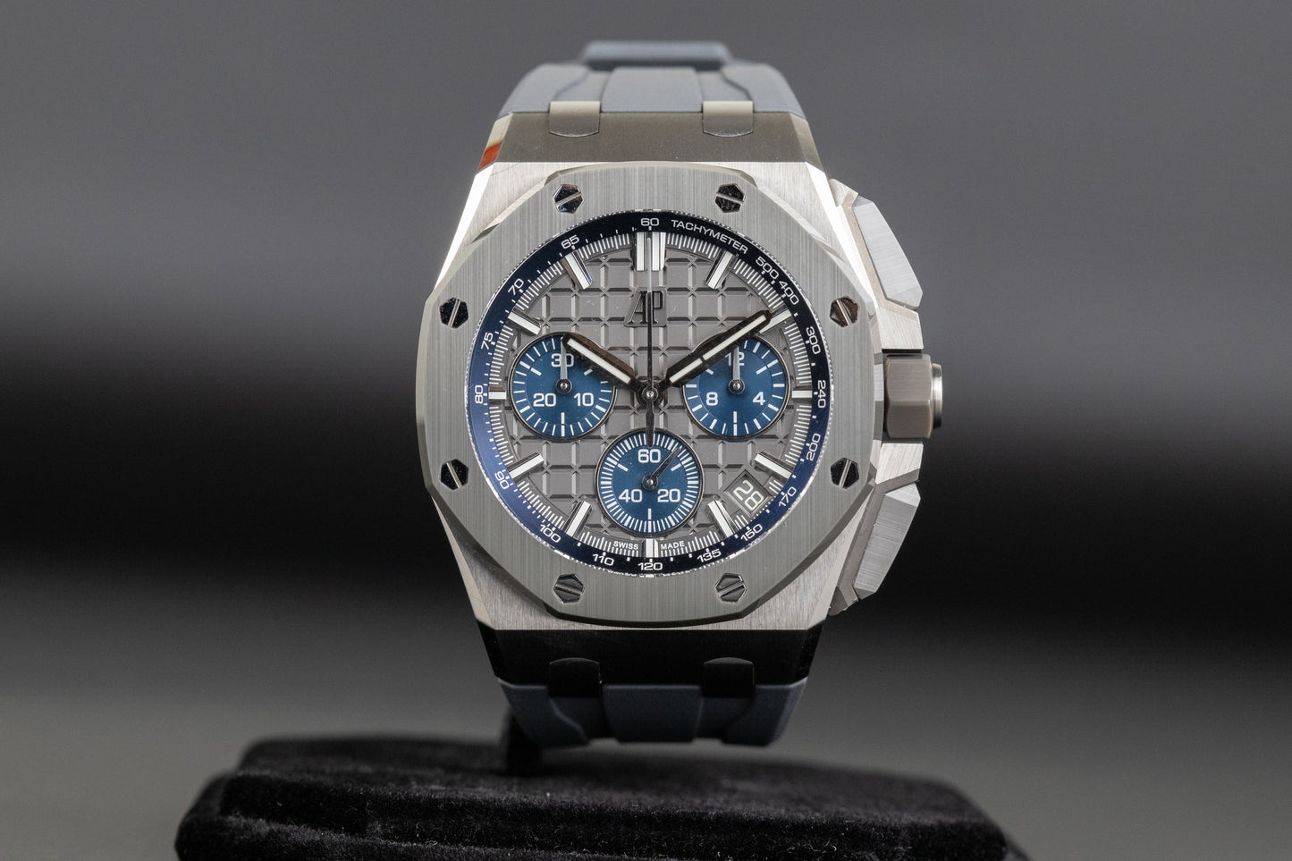 Audemars Piguet 26420IO Royal Oak Offshore Grey Dial
