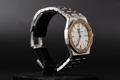 Audemars Piguet 67651SR Lady Royal Oak White Dial Diamond Bezel