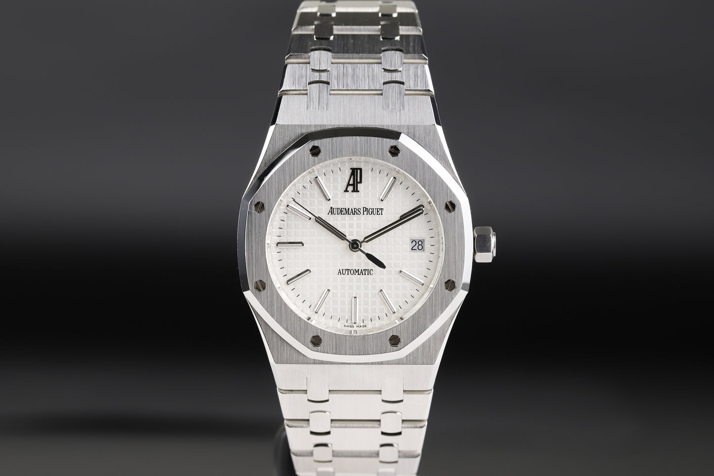Audemars Piguet<br>15300ST Royal Oak White Dial