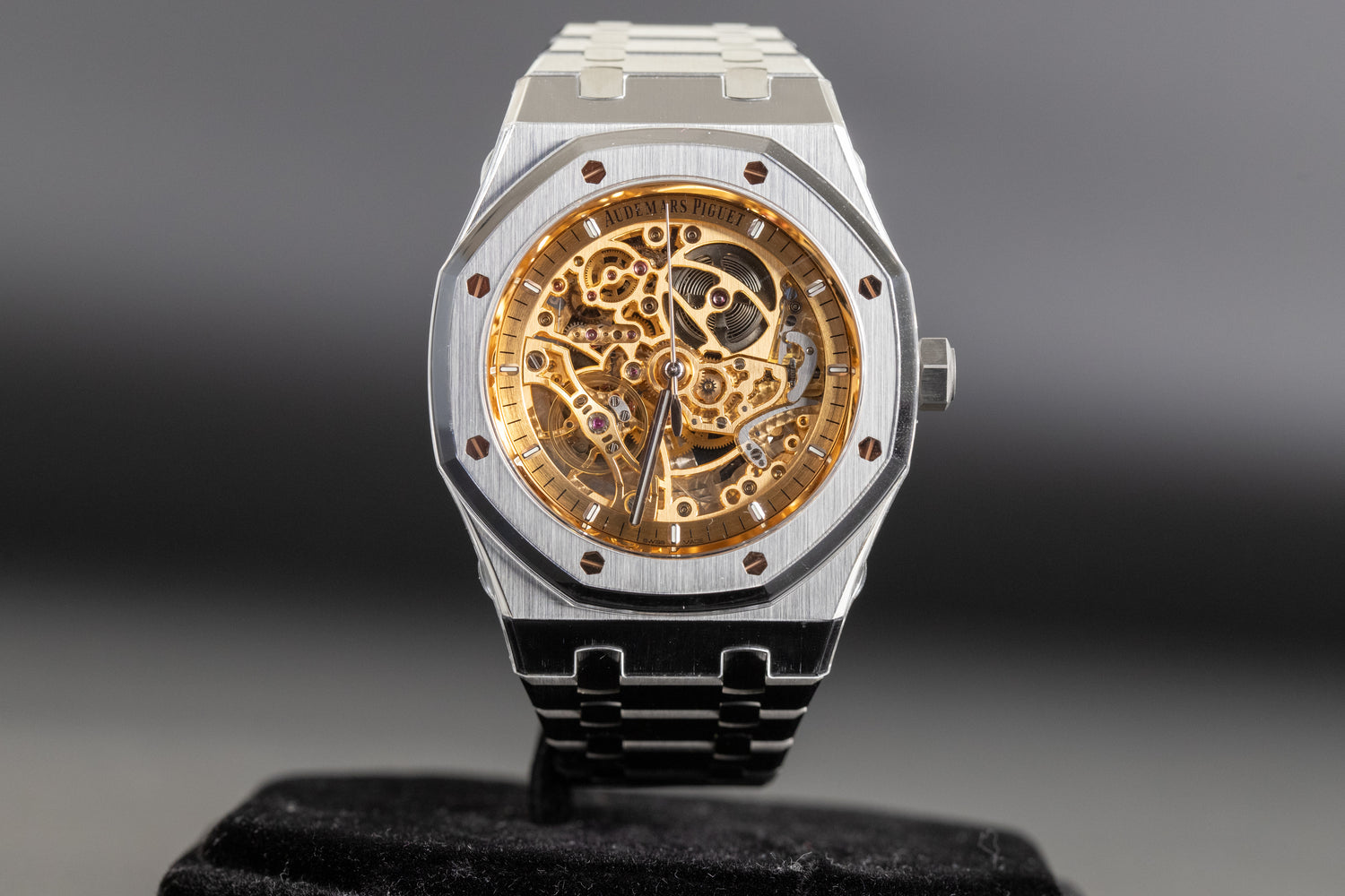 Audemars Piguet 15407ST Royal Oak Salmon Openworked