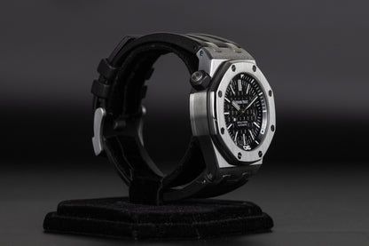Audemars Piguet 15703ST Royal Oak Offshore Diver Black DIal