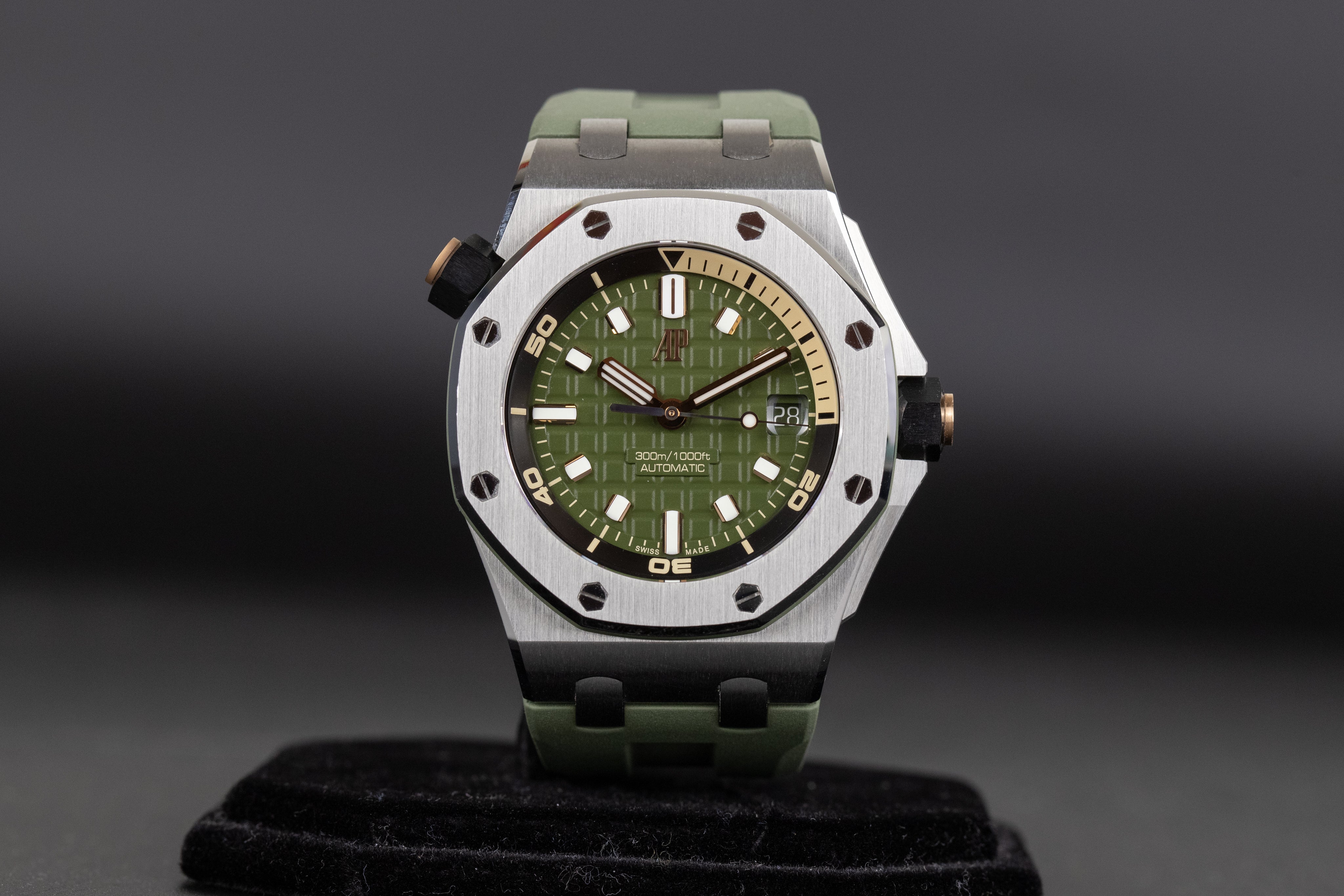 Audemars Piguet 15720ST Royal Oak Offshore Diver Green Dial