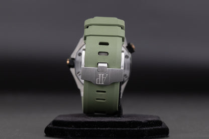 Audemars Piguet 15720ST Royal Oak Offshore Diver Green Dial