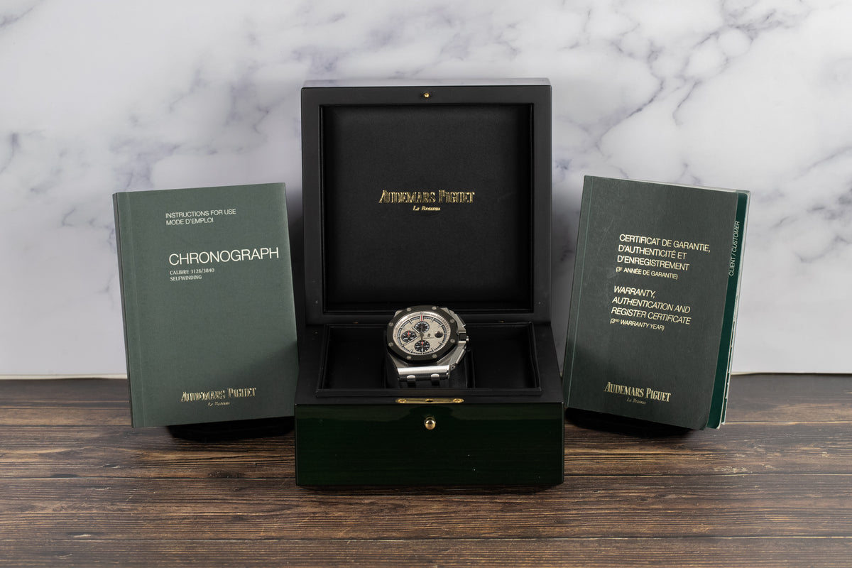 Audemars Piguet<br>26400SO Royal Oak Offshore White Dial
