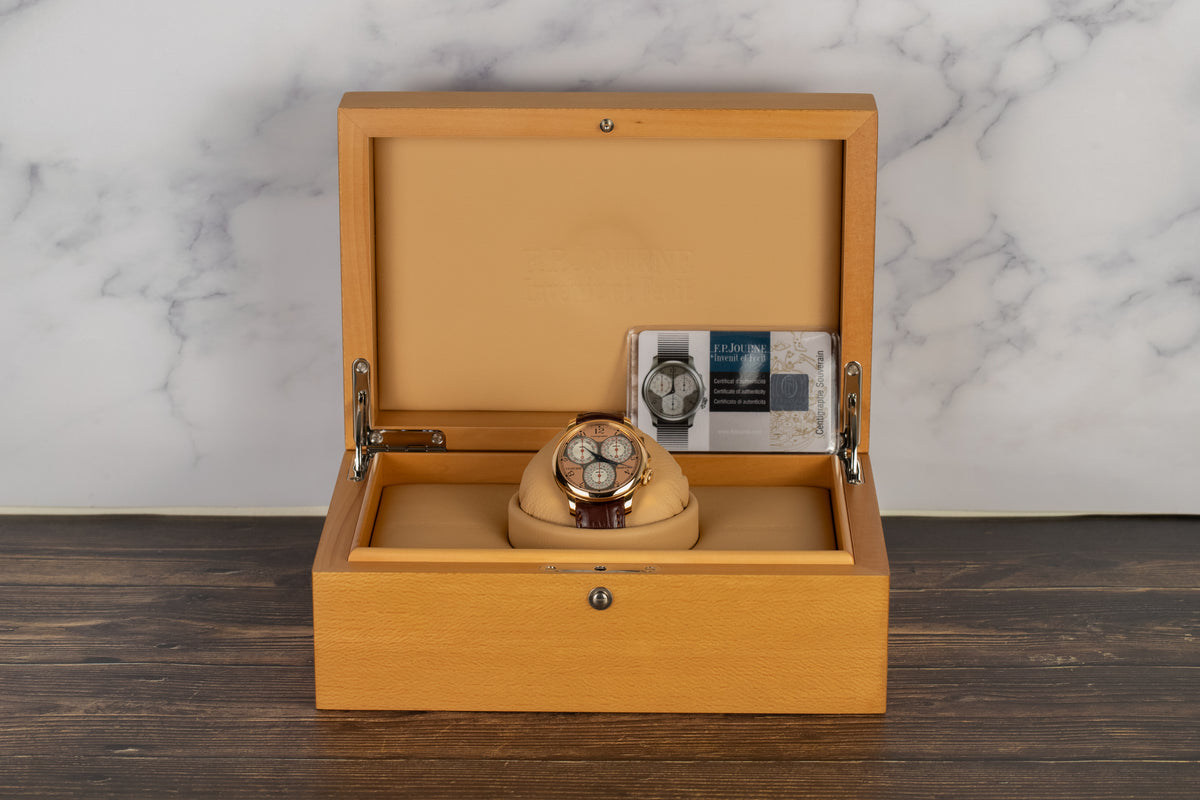 F.P. Journe<br>Centigraphe Souverain Salmon Dial