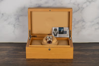 F.P. Journe<br>Centigraphe Souverain Salmon Dial
