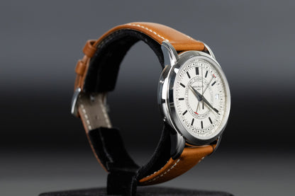 Patek Philippe 5212A Calatrava Weekly Calendar