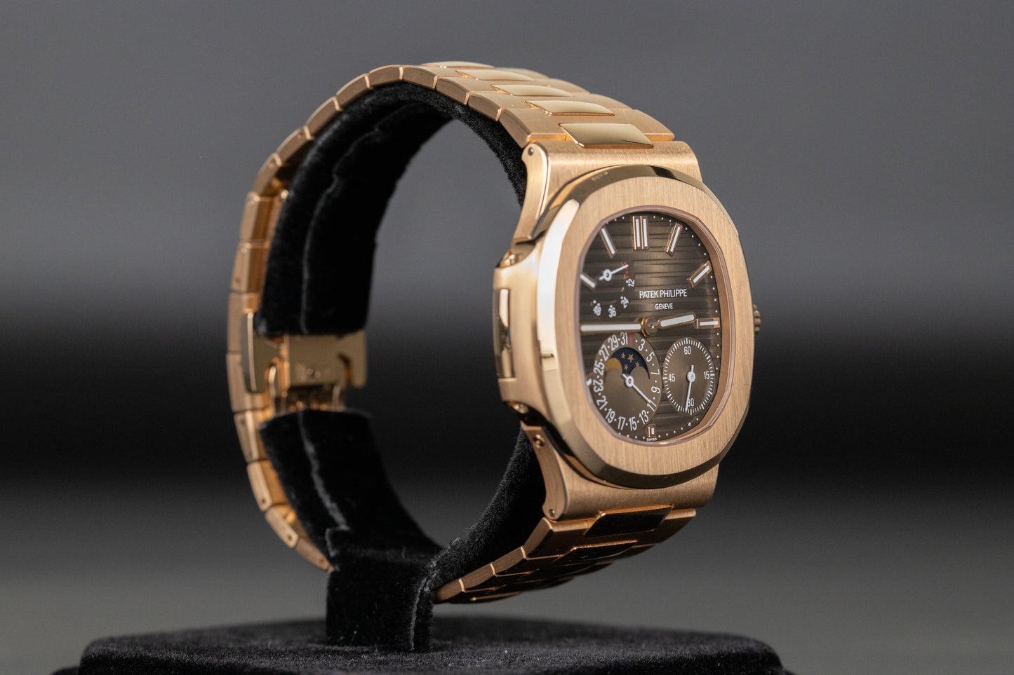 Patek Philippe 5712/1R Nautilus Date Moon Phases