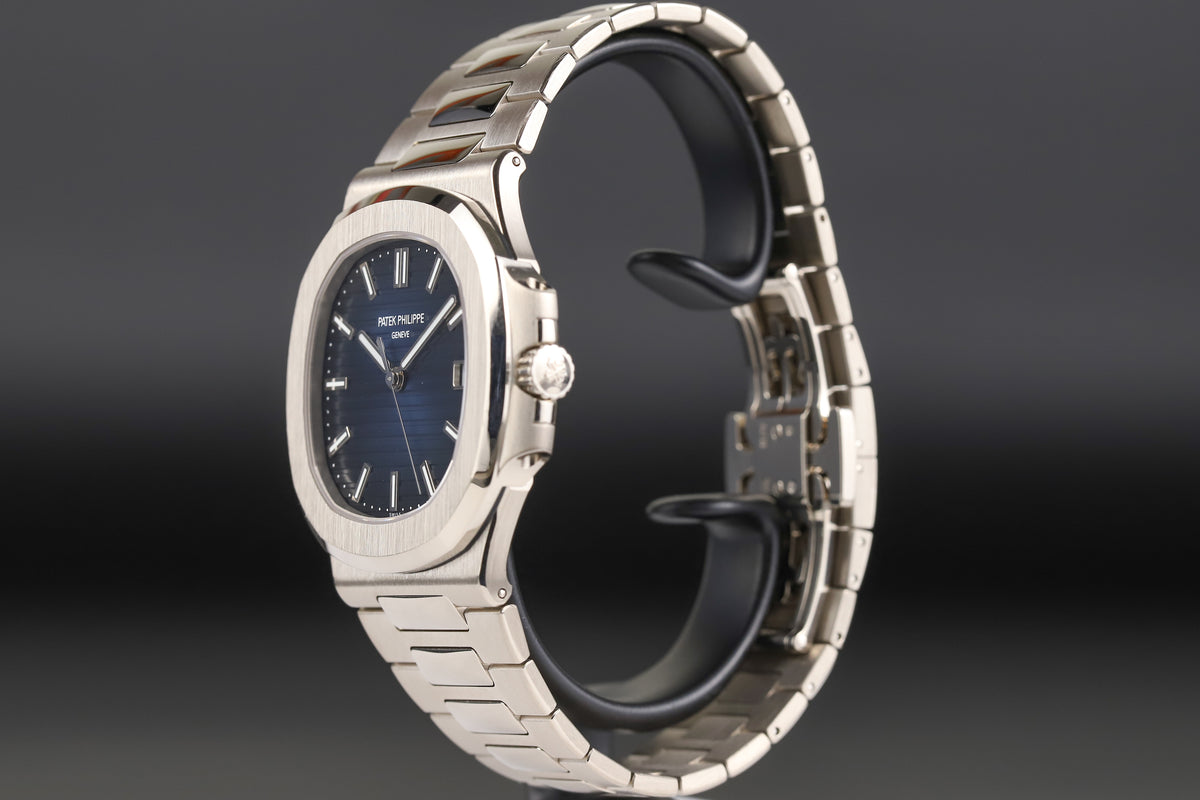 Patek Philippe<br>5811/1G Nautilus Blue Dial