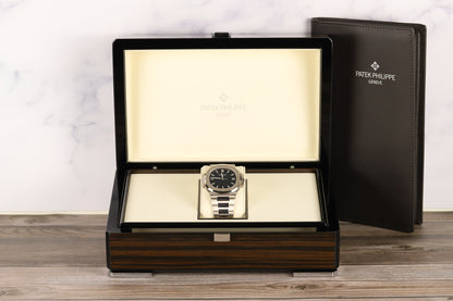 Patek Philippe 5811/1G Nautilus Blue Dial