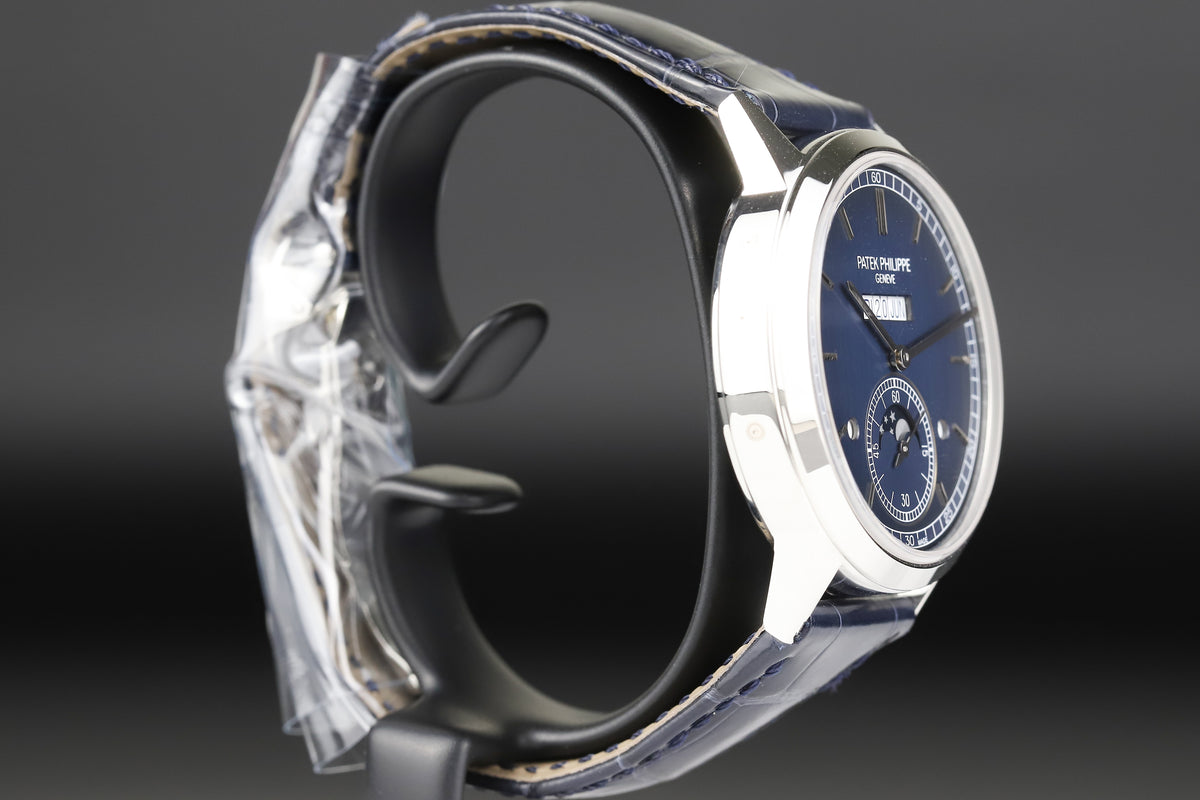 Patek Philippe<br>5236P In-Line Perpetual Calendar New Old Stock