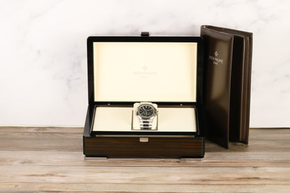Patek Philippe 5712/1A Nautilus Date Moon Phases