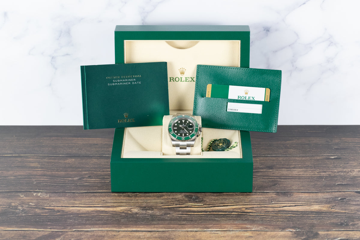 Rolex116610LV Submariner 'Hulk' – Newport Watch Club