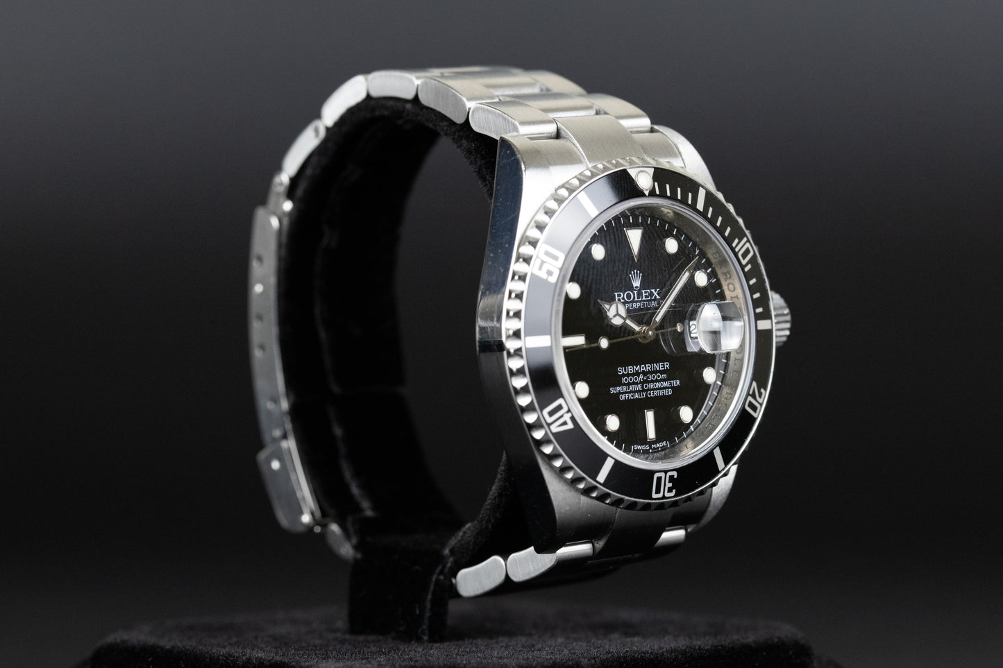 Rolex 16610 Submariner Date with Rehaut No Holes Black Dial