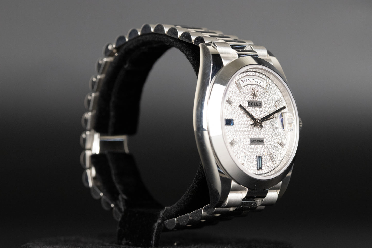 Rolex 228206 DayDate 40 Pave Diamond Blue Sapphire Dial