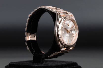Rolex 228235 DayDate 40 Sundust Baguette Diamond Dial