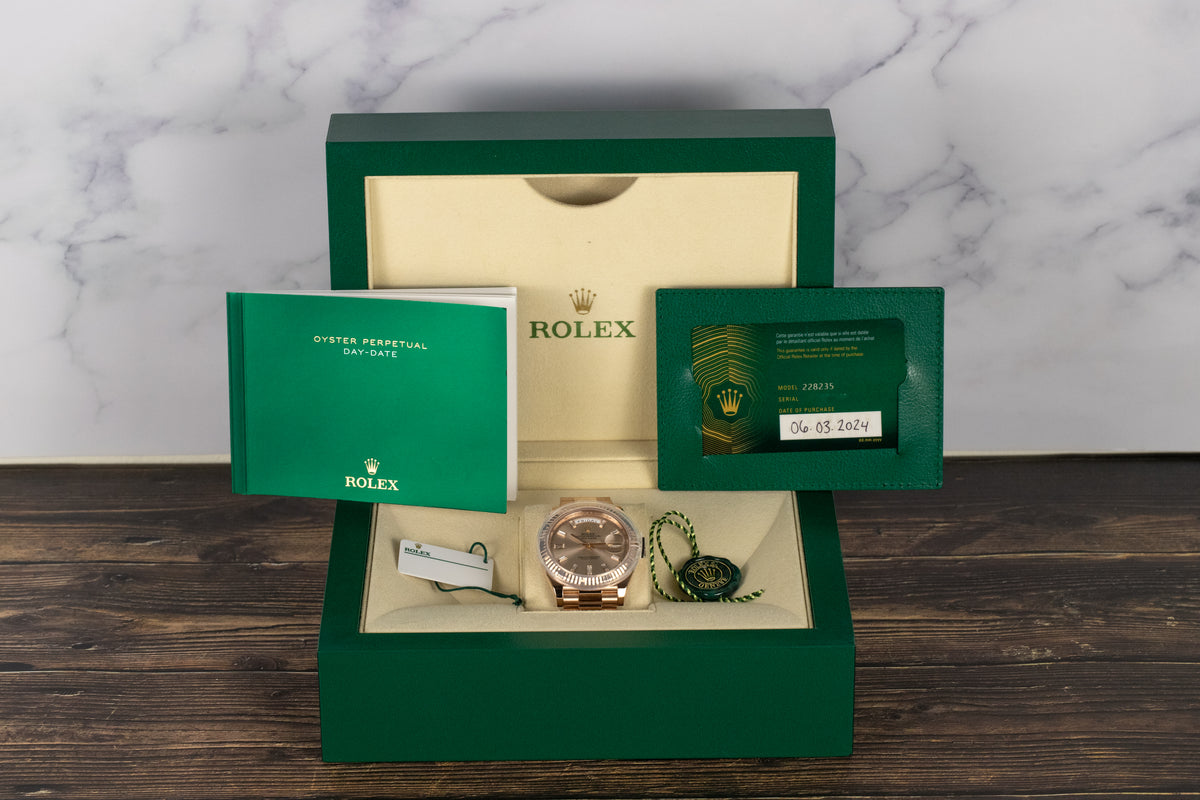 Rolex<br>228235 DayDate 40 Sundust Baguette Diamond Dial