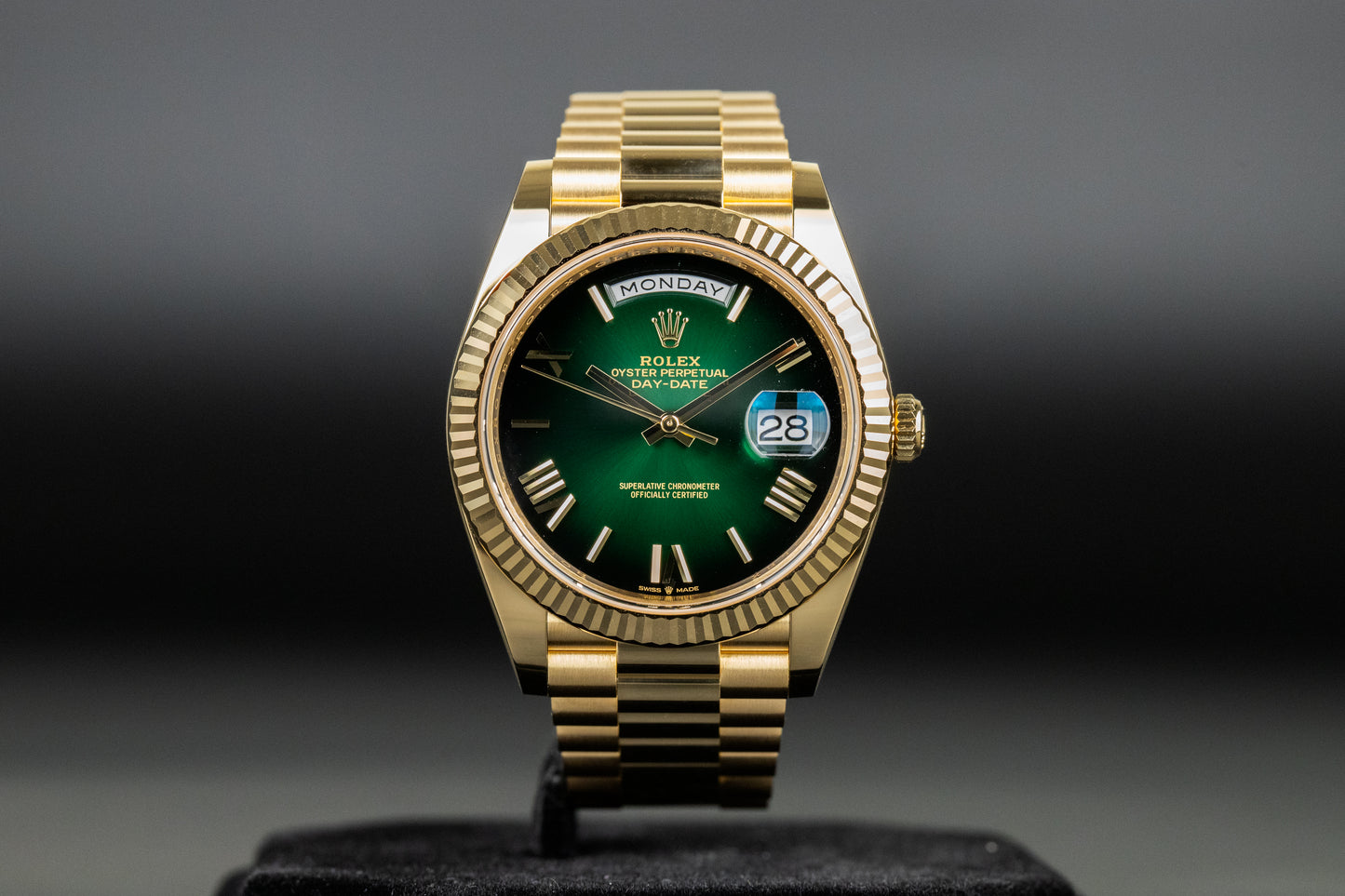 Rolex 228238 DayDate 40 Green Hombre Roman Numeral Dial