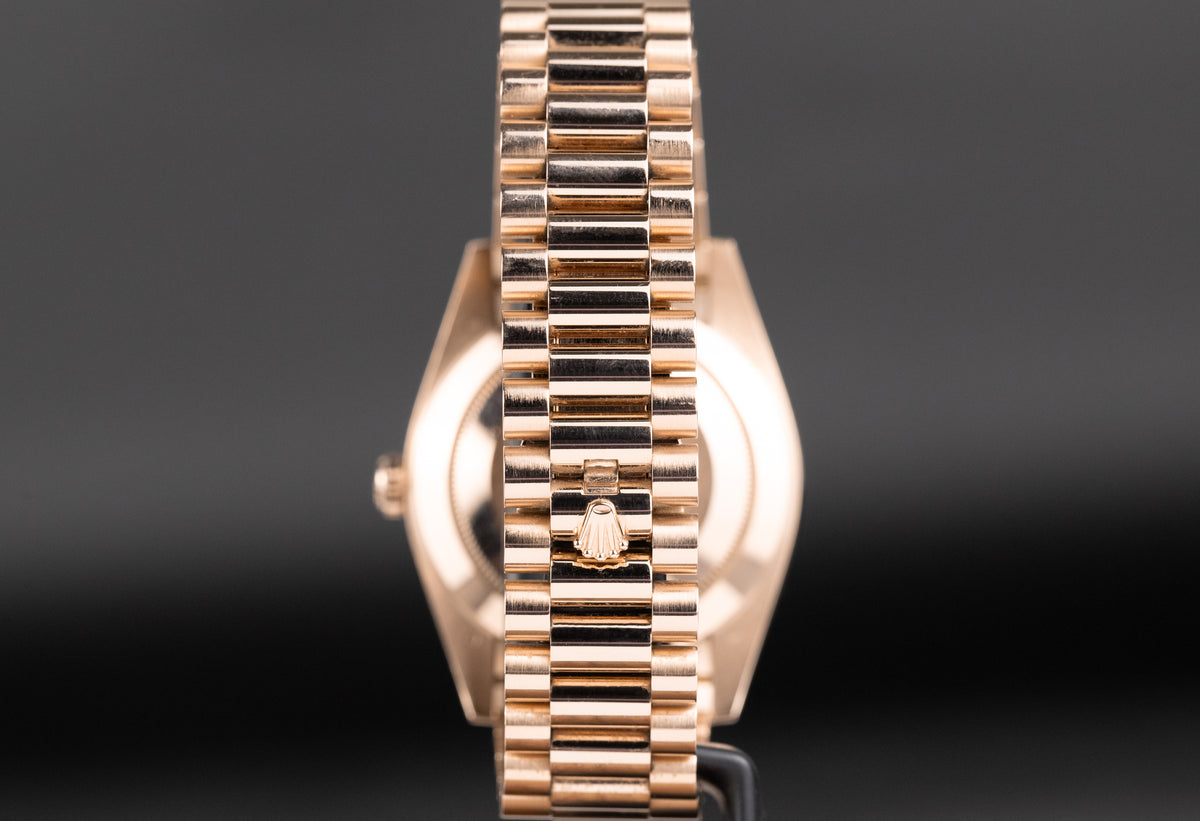 Rolex<br>228345RBR DayDate 40 Rose Gold Diamond Bezel Olive Green Dial