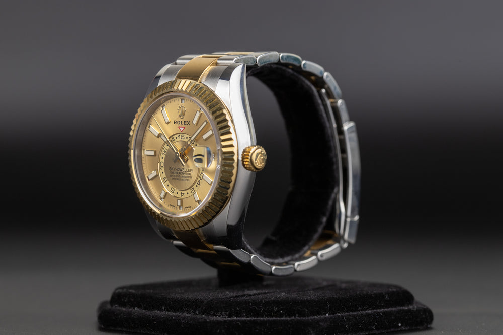 Rolex<br>326933 Sky-Dweller SS/18k Champagne Dial