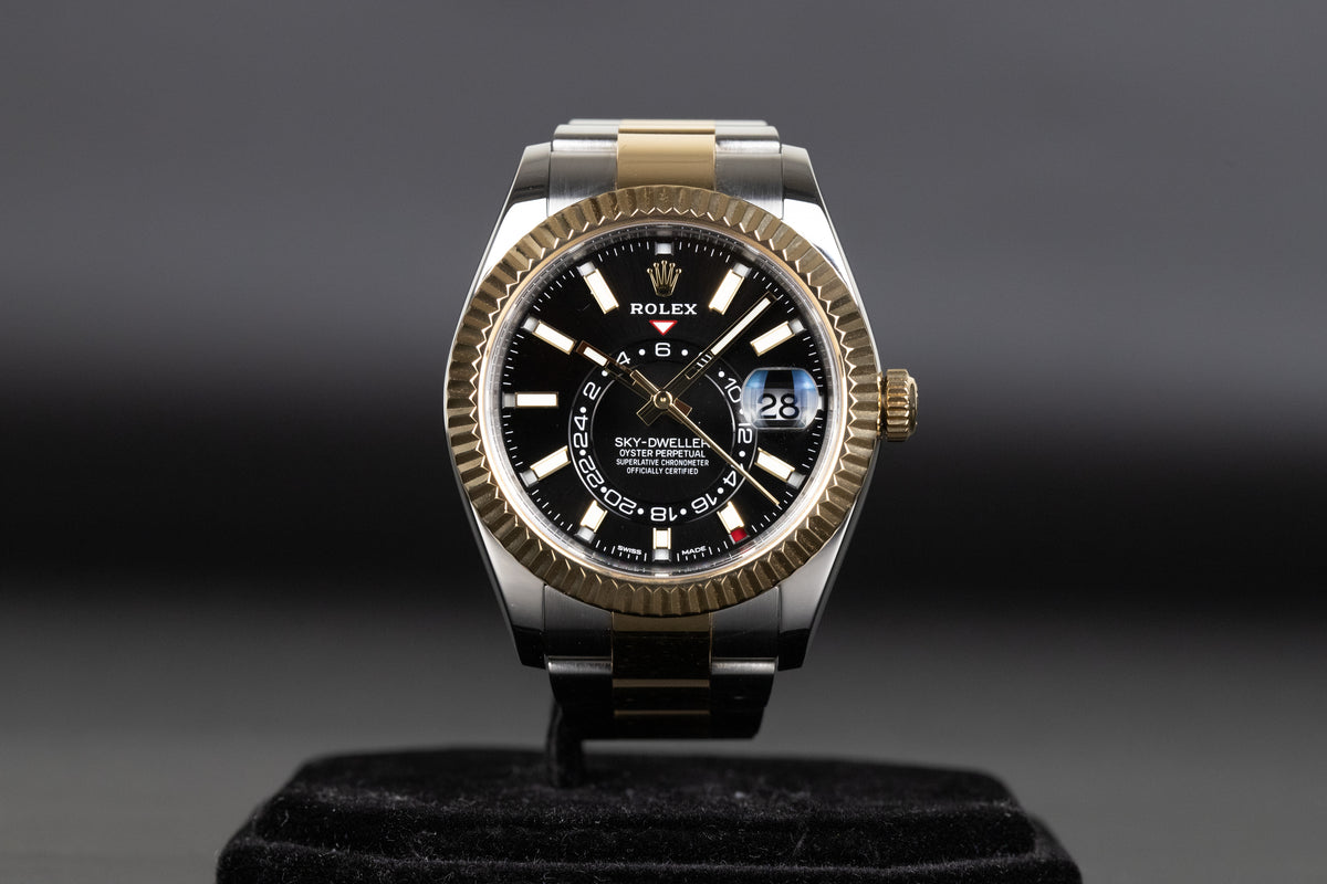 Rolex<br>326933 Sky-Dweller SS/18k Black Dial