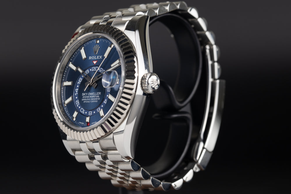 Rolex<br>326934 Sky-Dweller Blue Dial Jubilee