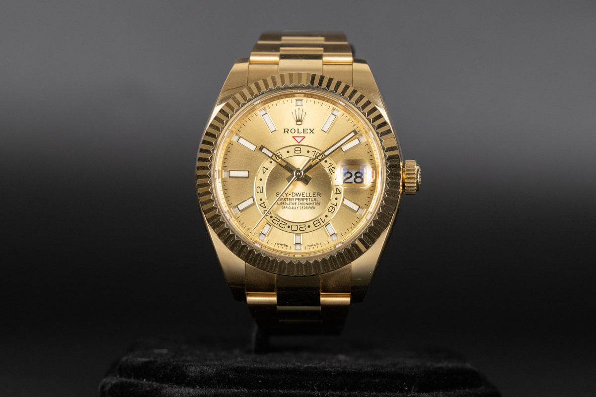 Rolex<br>326938 Sky-Dweller Champagne Dial