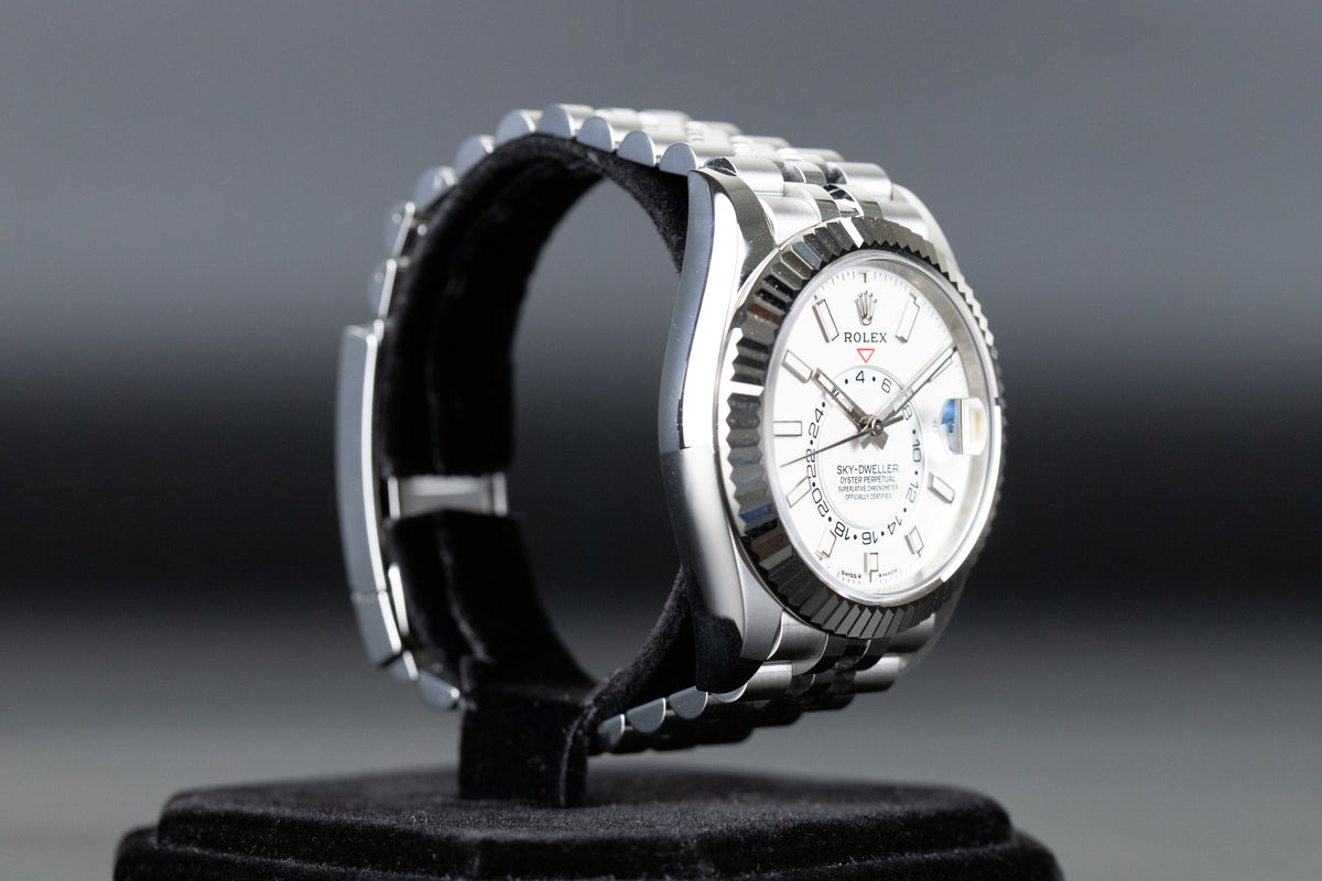 Rolex<br>336934 Sky-Dweller White Dial