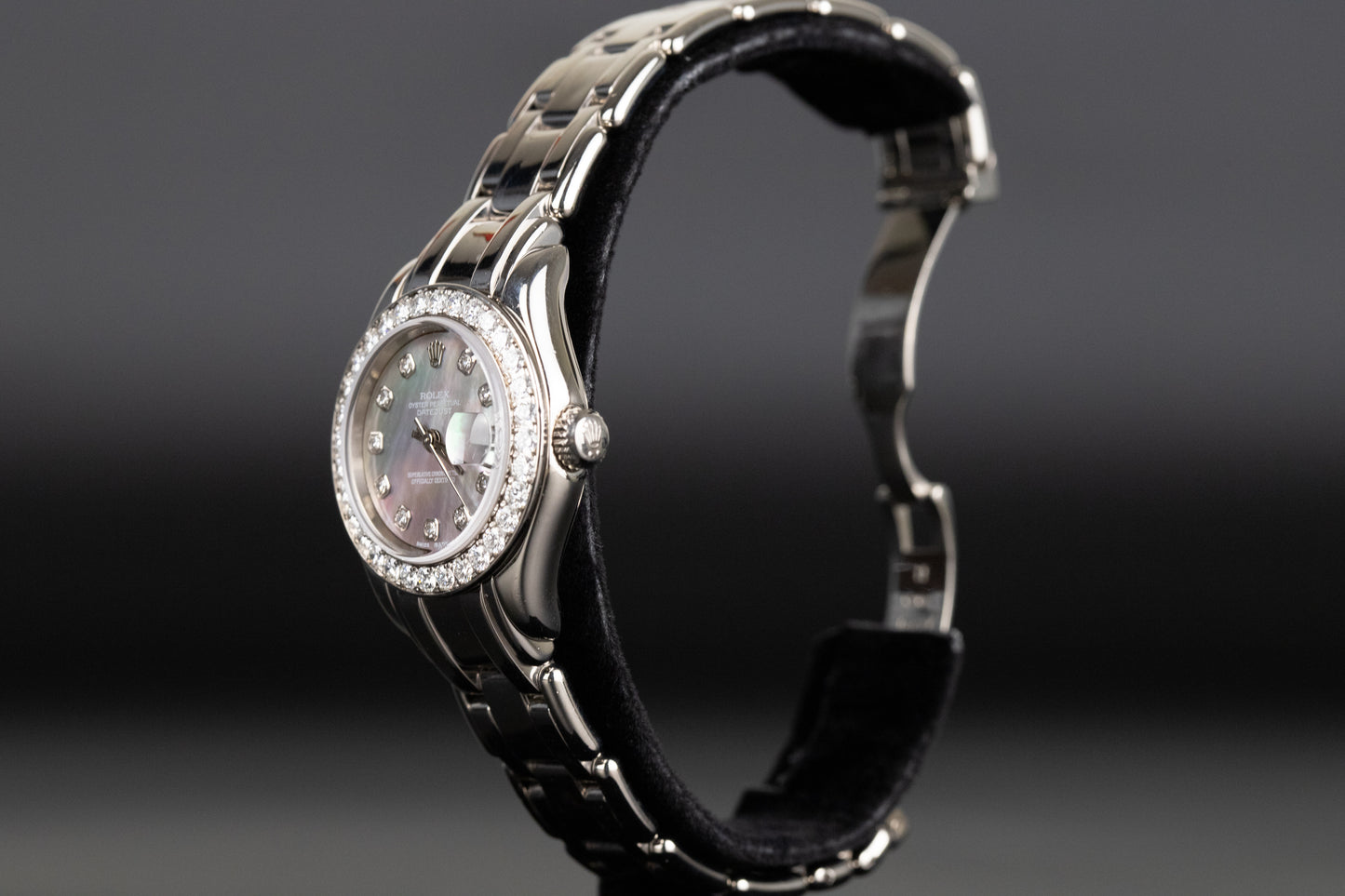 Rolex 69299 Datejust Pearlmaster 29 White Gold Black Mother of Pearl Serti Dial