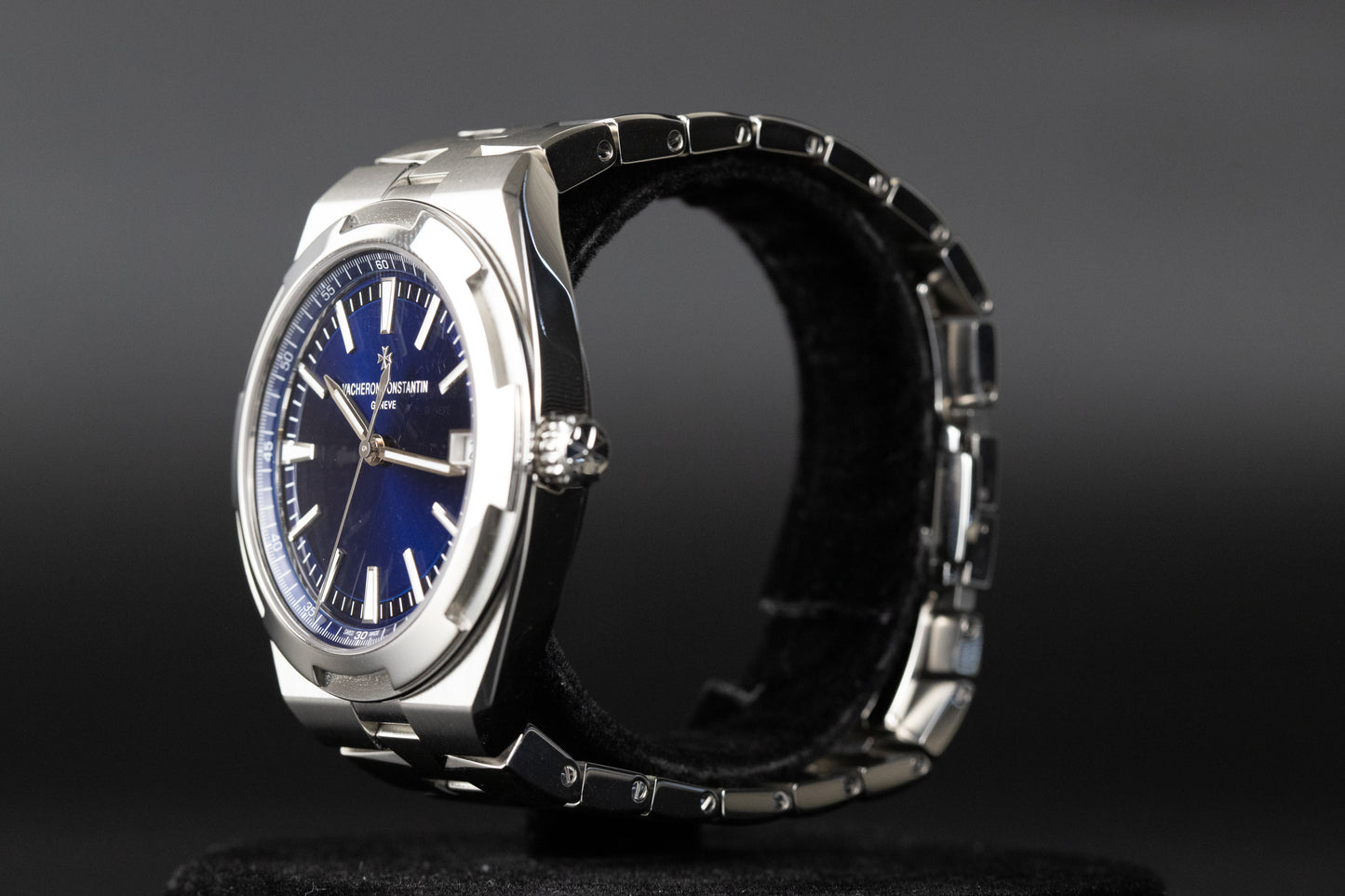 Vacheron Constantin 4500V/110A-B128 Overseas Automatic Blue Dial
