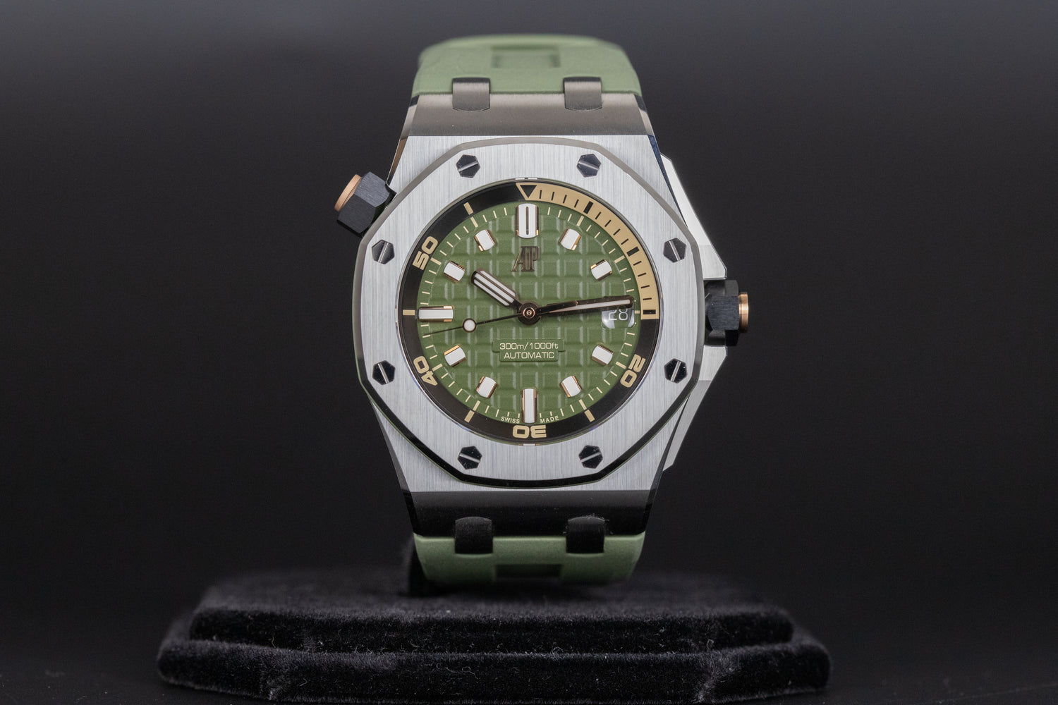 Audemars Piguet 15720ST Royal Oak Offshore Diver Green Dial