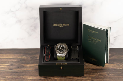 Audemars Piguet 15710ST Royal Oak Offshore Diver Black Dial