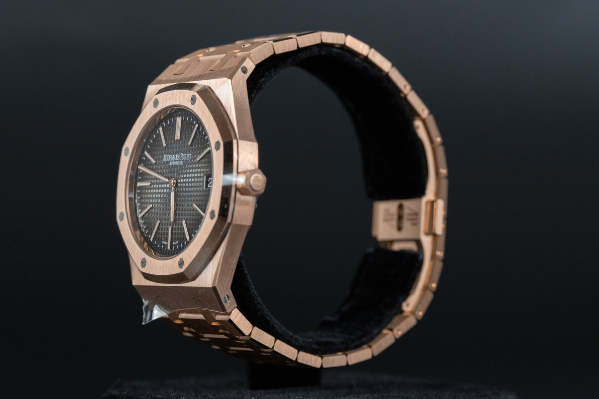 Audemars Piguet16202OR Royal Oak Jumbo Extra Thin 50th Anniversary audemars-piguet16202or-royal-oak-jumbo-extra-thin-50th-anniversary