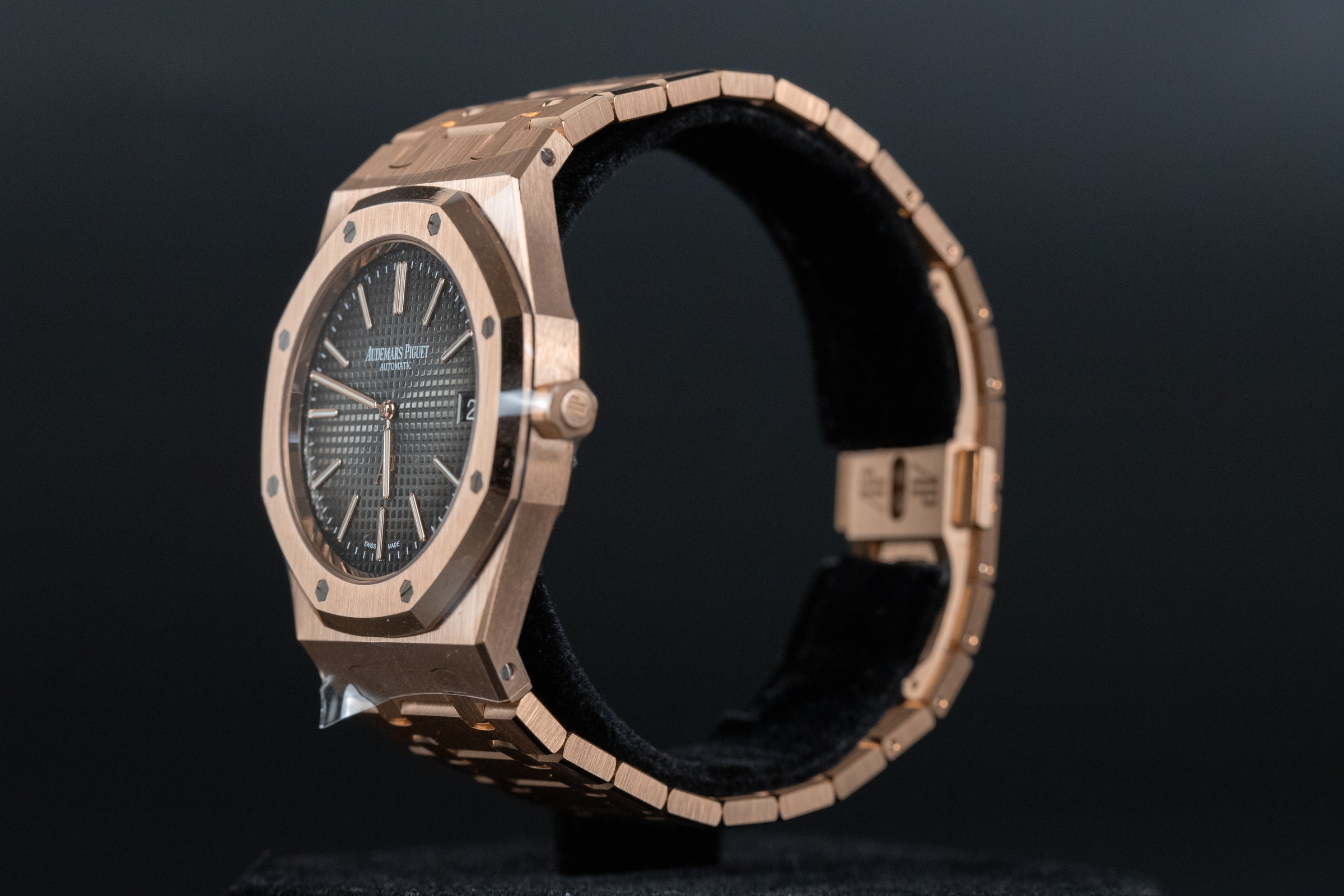 Audemars Piguet16202OR Royal Oak Jumbo Extra Thin 50th Anniversary audemars-piguet16202or-royal-oak-jumbo-extra-thin-50th-anniversary